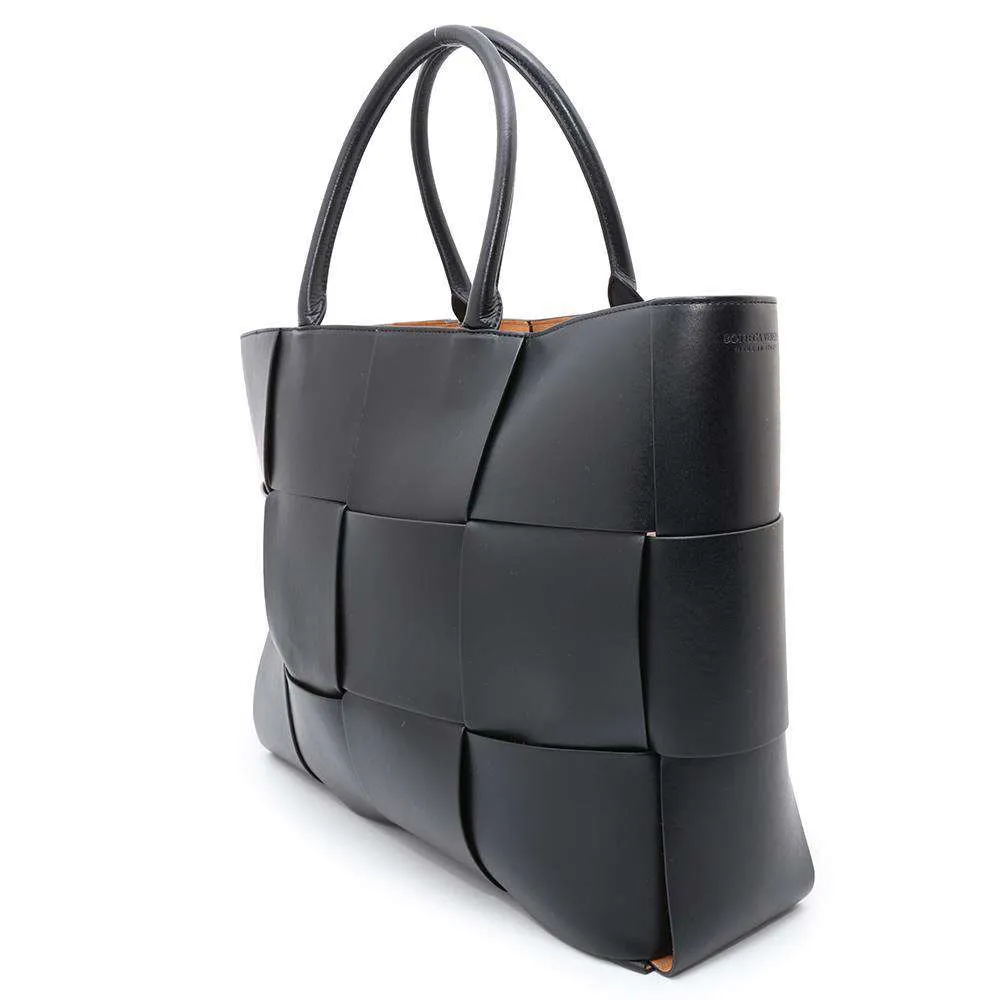 Bottega Veneta alcotote Black608608 Calf Leather Size Large