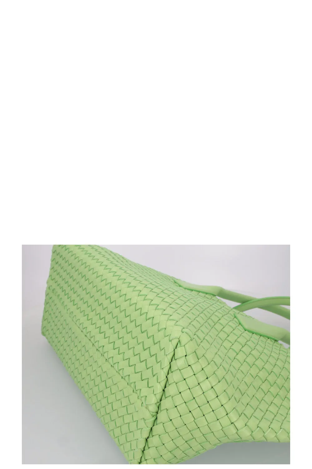 BOTTEGA VENETA Medium Cabat Tote Mint