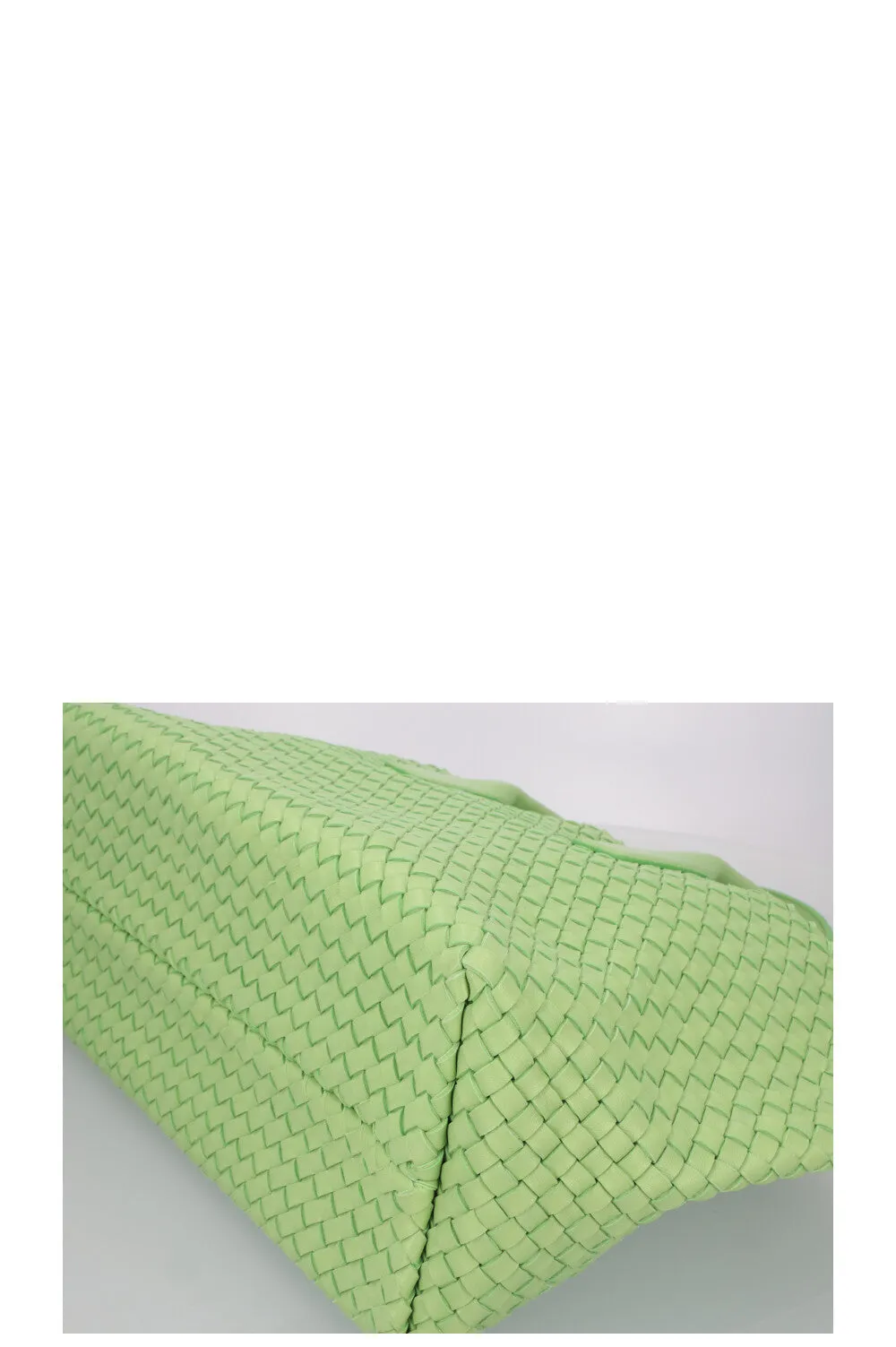 BOTTEGA VENETA Medium Cabat Tote Mint