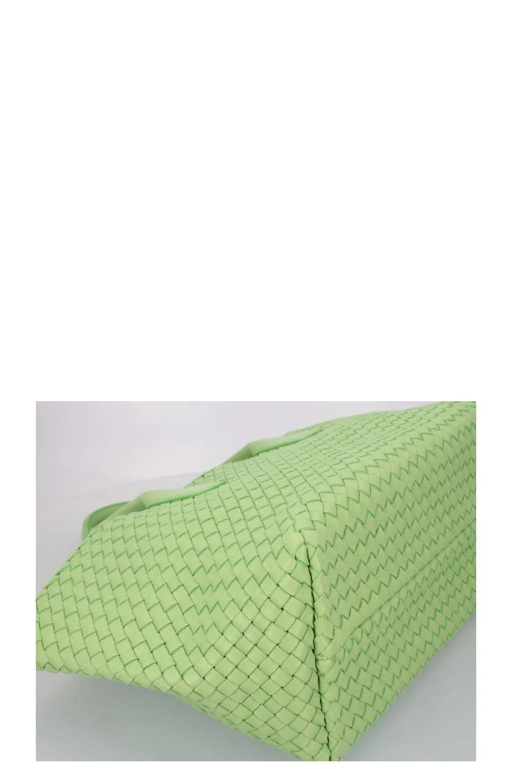 BOTTEGA VENETA Medium Cabat Tote Mint