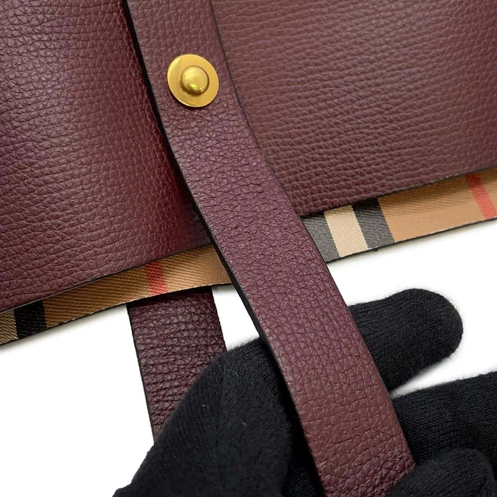 BURBERRY Crest Tote bold Leather