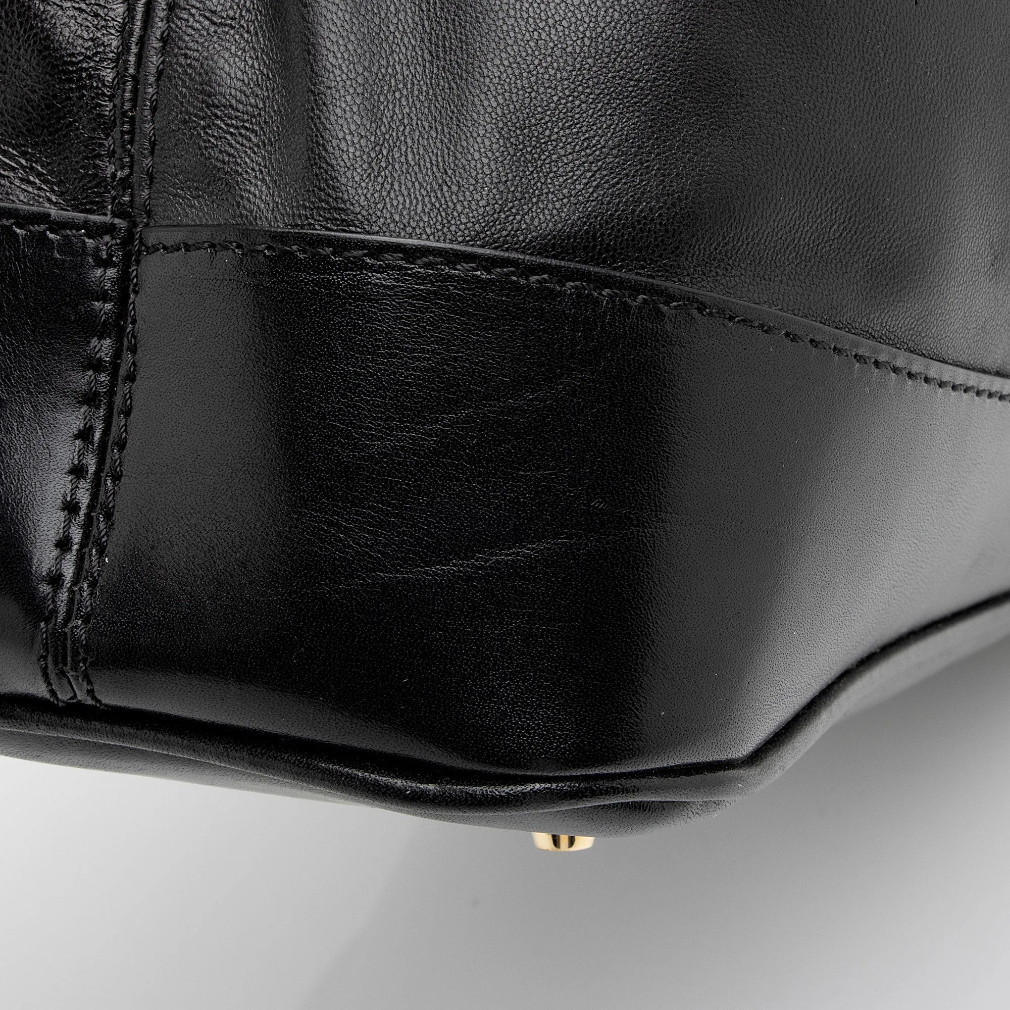Burberry Lambskin Hepburn Convertible Tote (SHF-FHPl7M)