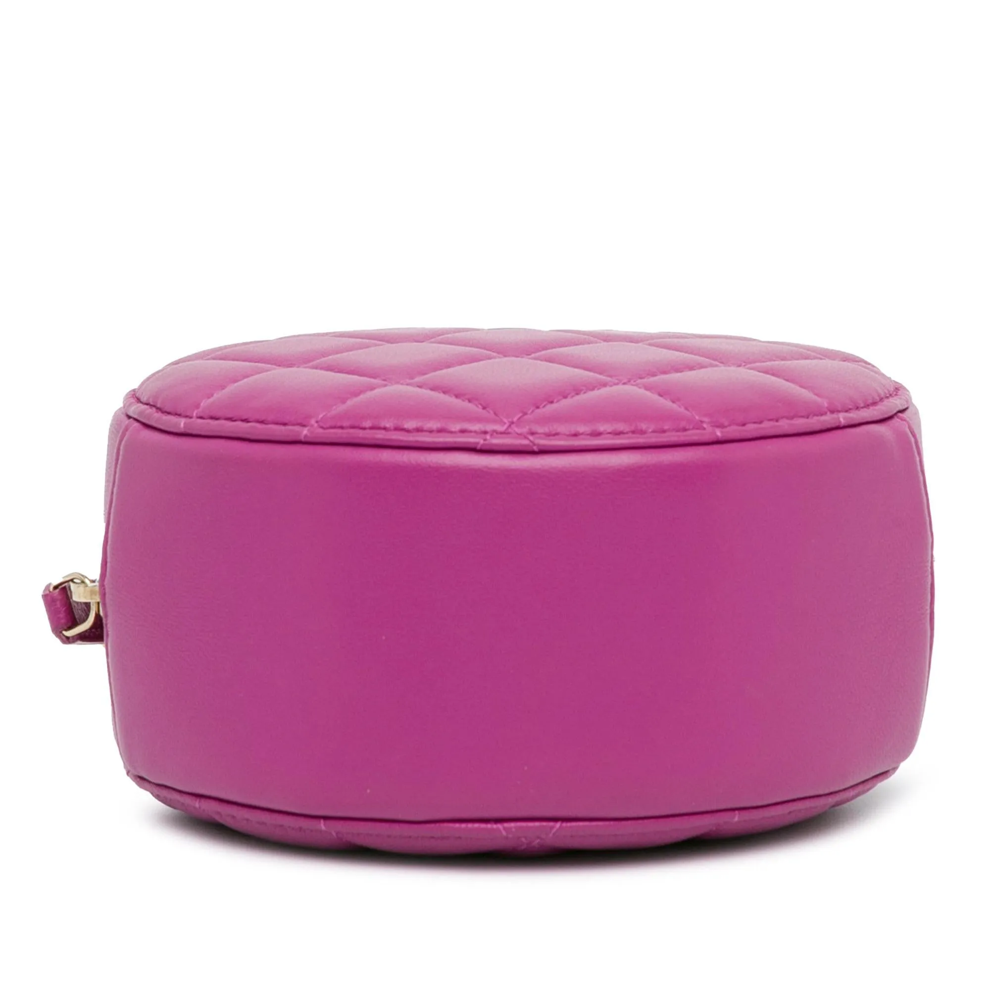Chanel CC Quilted Lambskin Pearl Crush Round Clutch with Chain (SHG-y8BBxN)