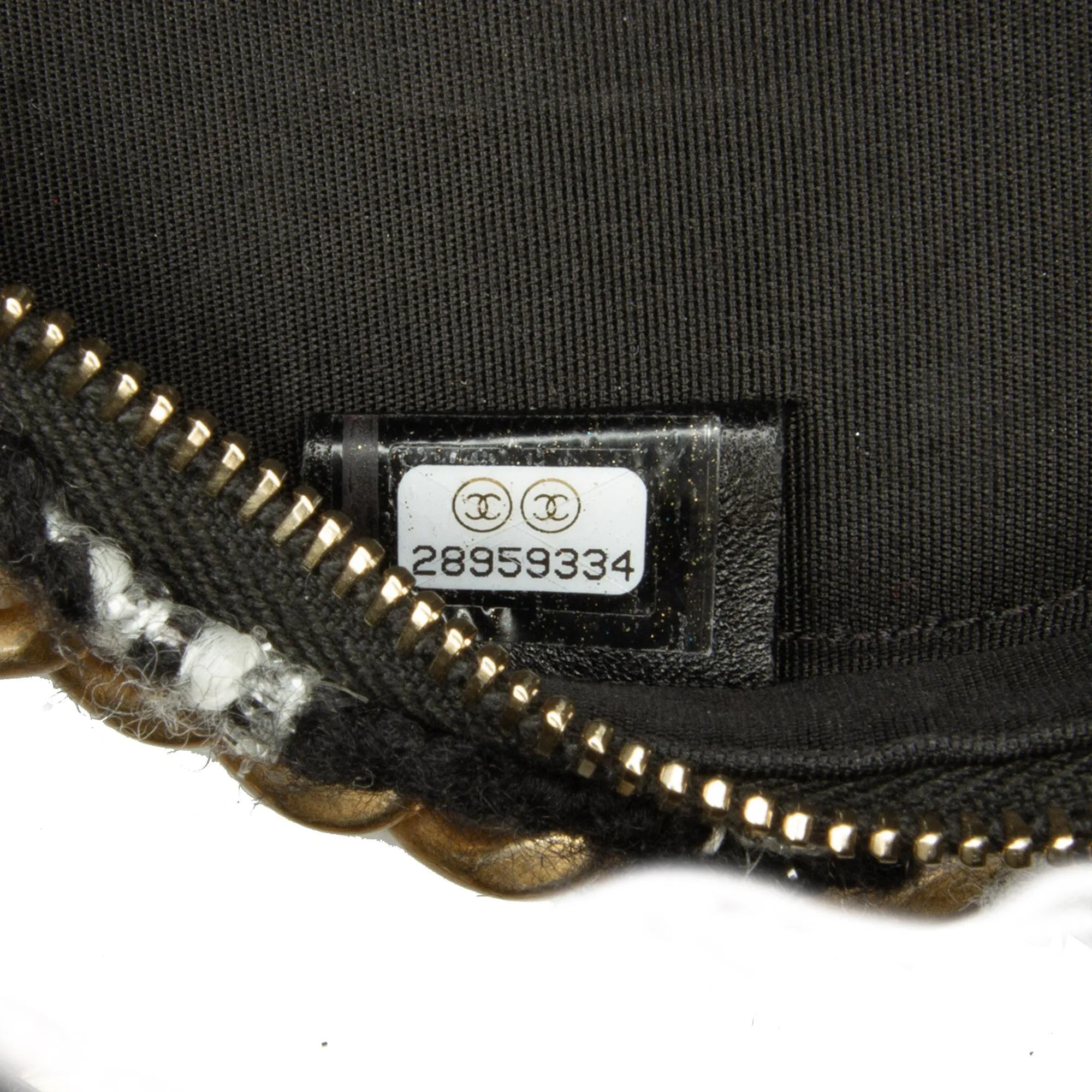 Chanel Round Tweed 19 Clutch with Chain and Lambskin Coin Purse (SHG-QcxD1I)