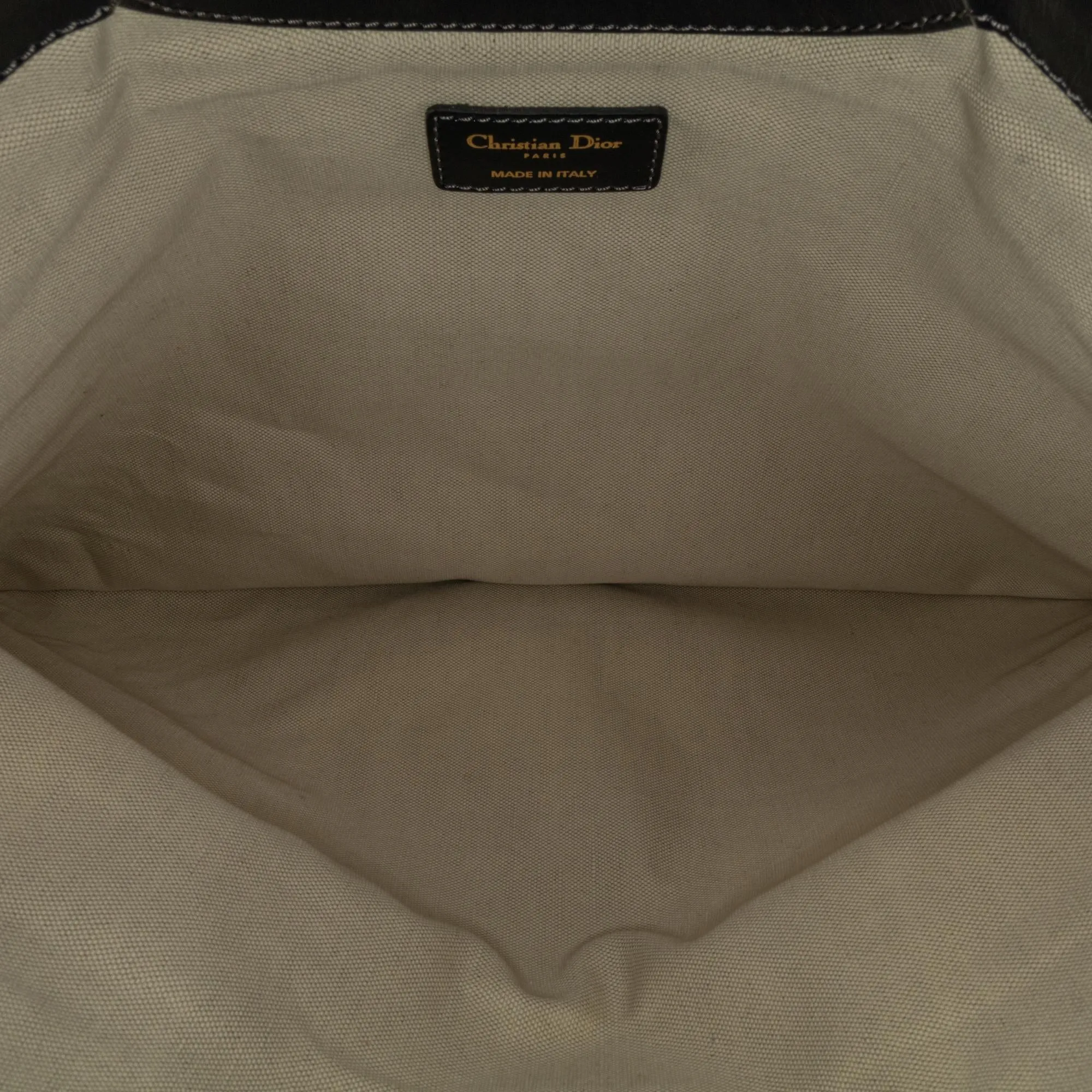 Dior Oblique Fold Over Clutch (SHG-DUlOna)