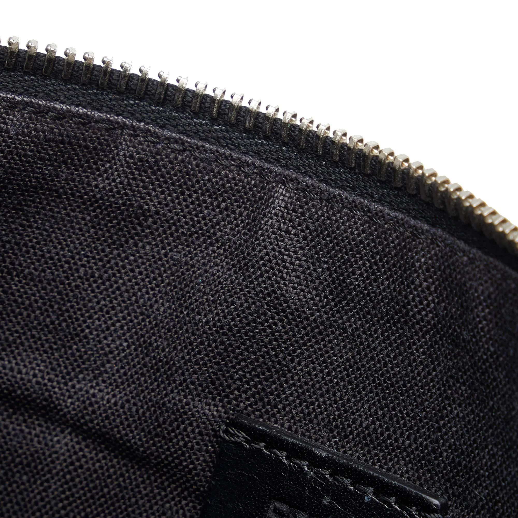 Fendi Faces Zip Clutch (SHG-s4AsdX)