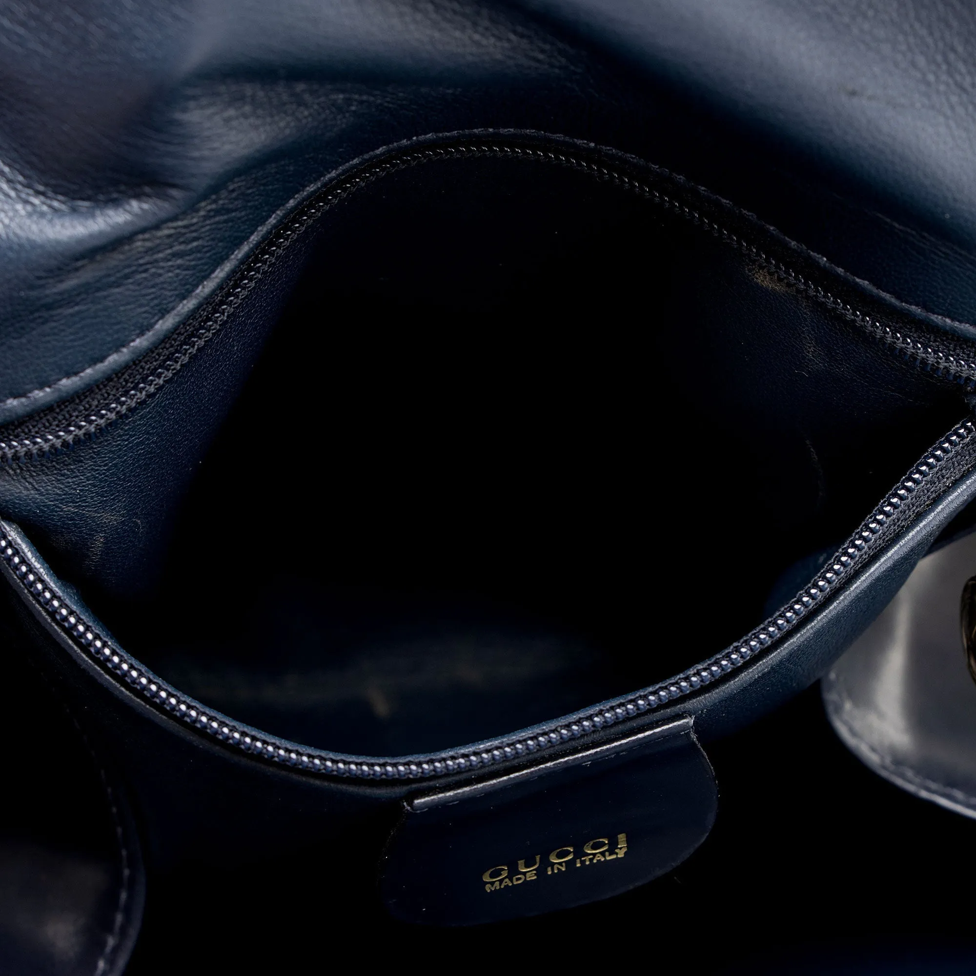 Gucci Vintage Patent Leather Bamboo Sling Backpack (SHF-dSK8BK)