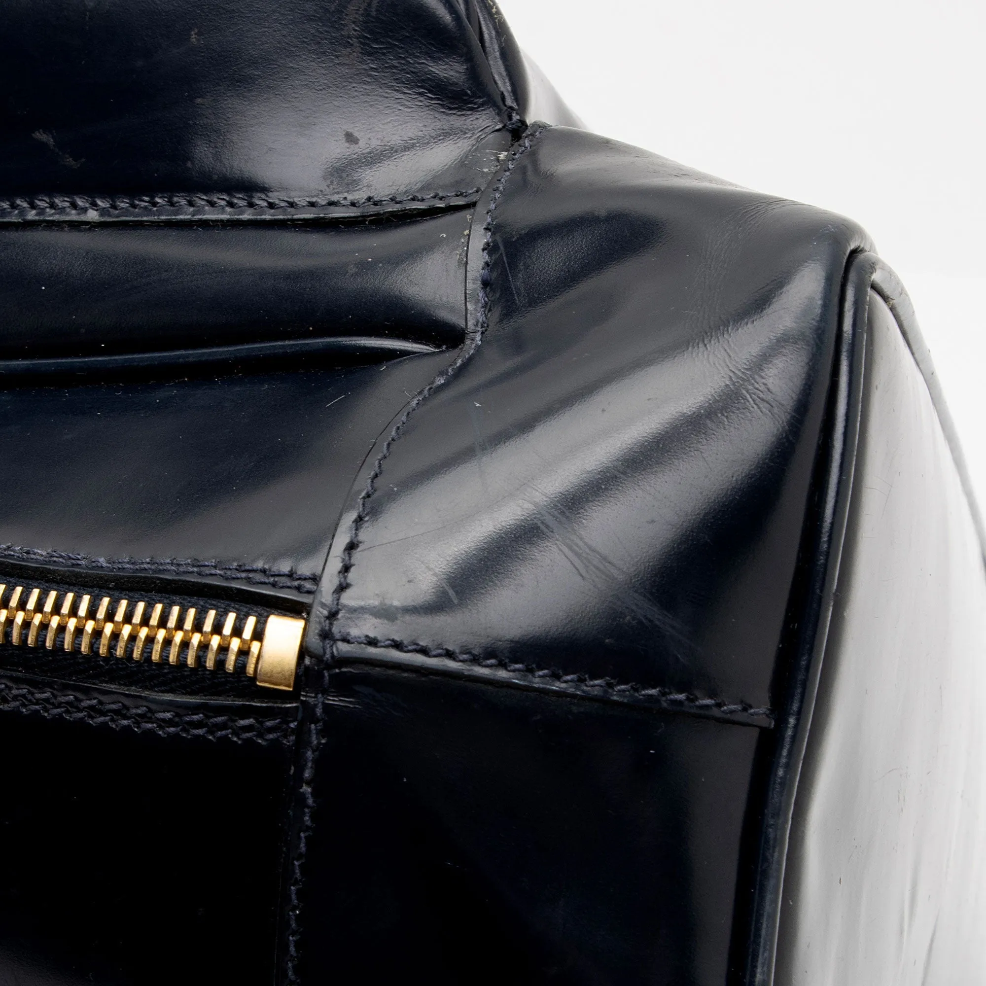 Gucci Vintage Patent Leather Bamboo Sling Backpack (SHF-dSK8BK)