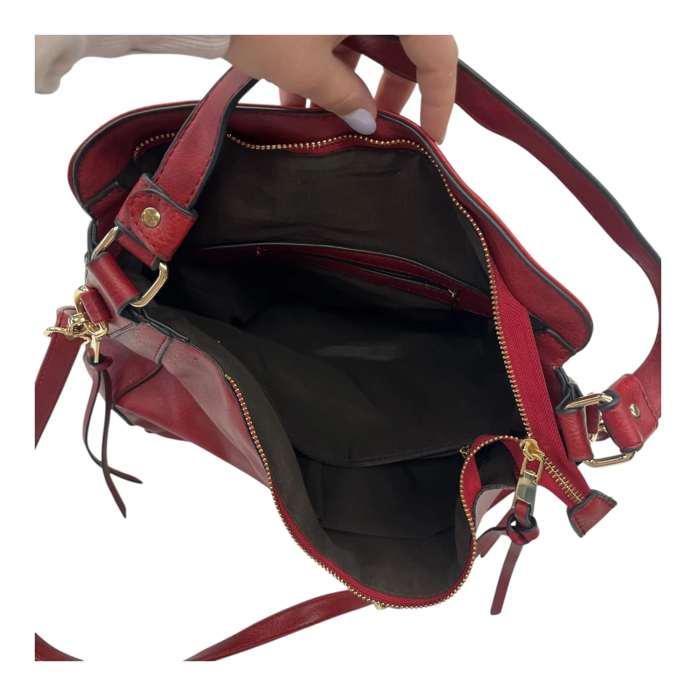 Handbag By Clothes Mentor In Red, Size:Medium