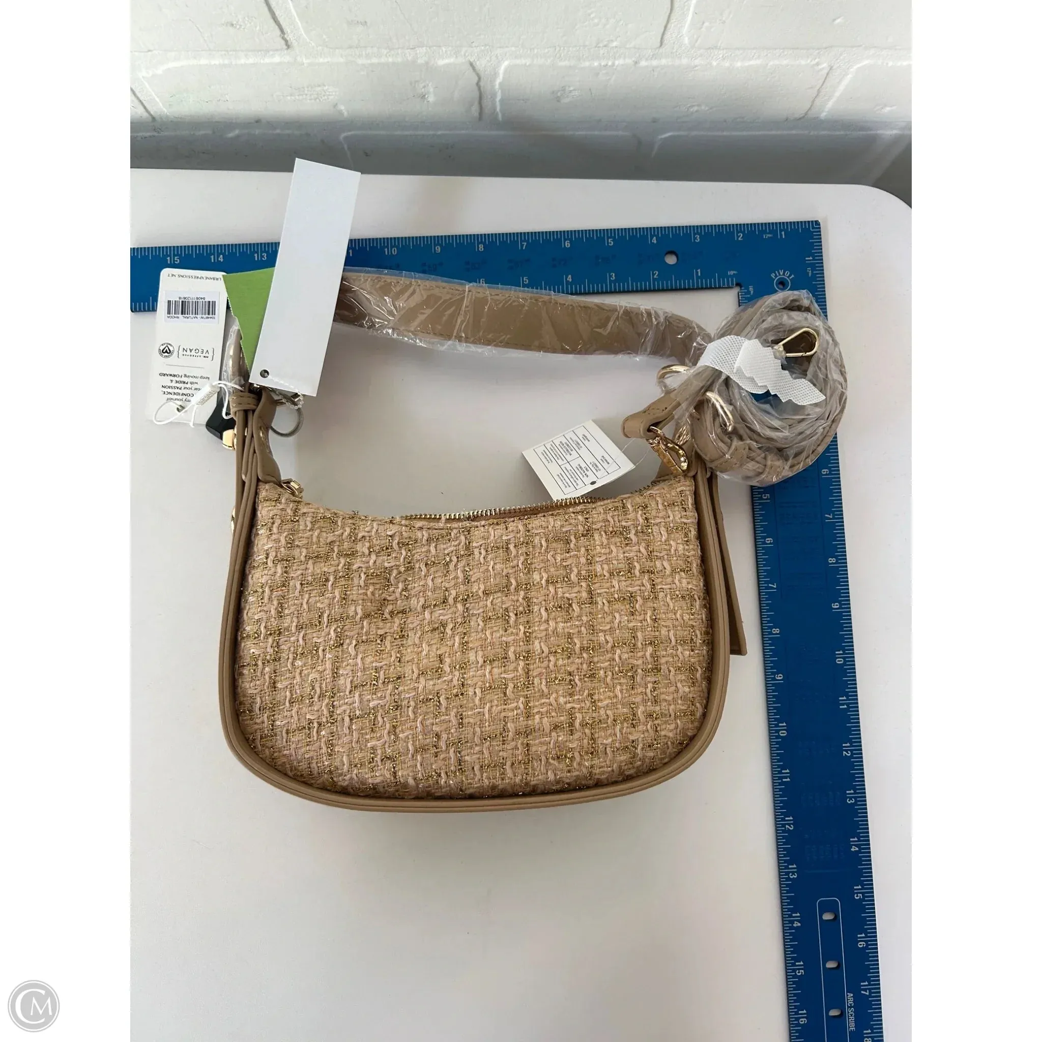 Handbag By Urban Outfitters, Size: Medium