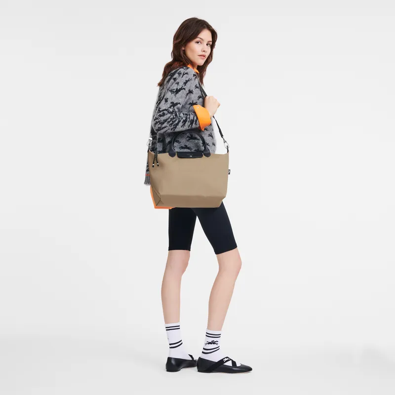 L.O.N.G.C.H.A.M.P Le Pliage Energy L Handbag