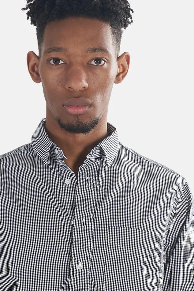 Macro Check Button Down Black/White